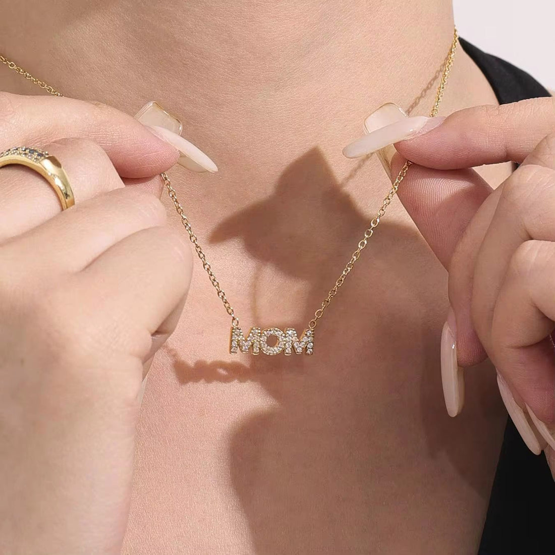 Fashion Shinning Zircon 18k Gold Plated Stainless MOM sun pendant necklace waterproof jewels for Mother’s Day gift